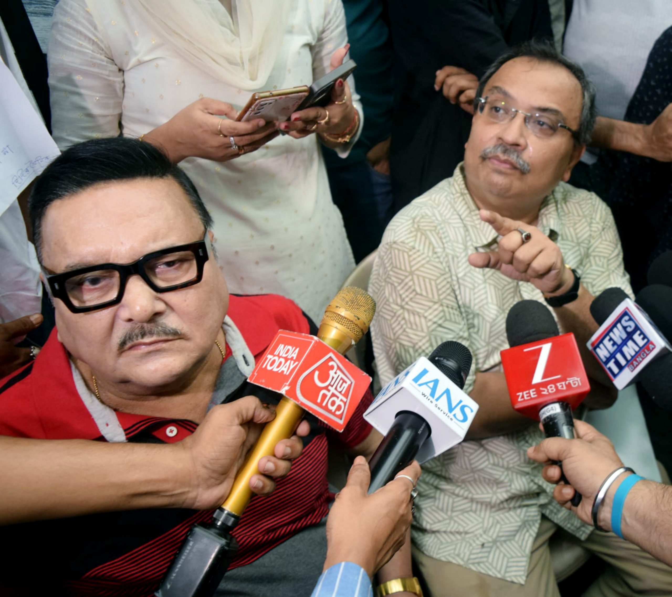 পুরসভা নিয়োগ দুর্নীতিতে মদনের বিরুদ্ধে তদন্ত, ১২৫টির বেশি বেআইনি চাকরি