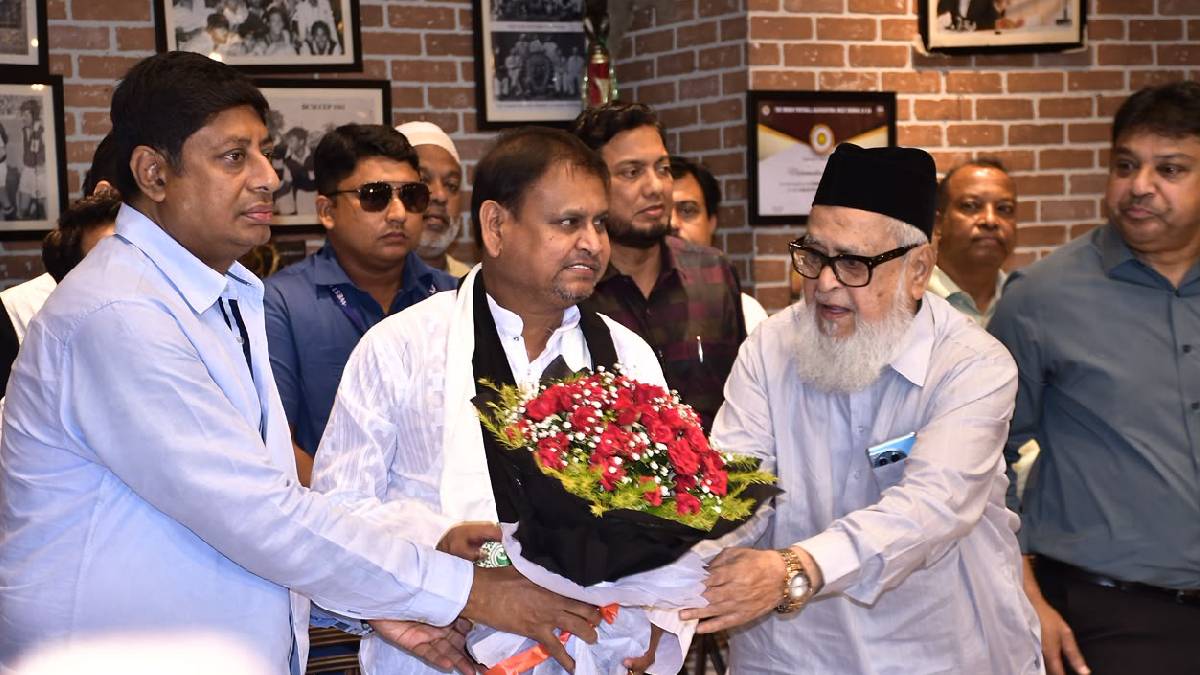 মুখ্যমন্ত্রী, ক্রীড়ামন্ত্রীর সঙ্গে পরামর্শ করেই চালাবেন মহামেডান ক্লাব, জানিয়ে দিলেন নতুন সভাপতি হুমায়ুন কবীর