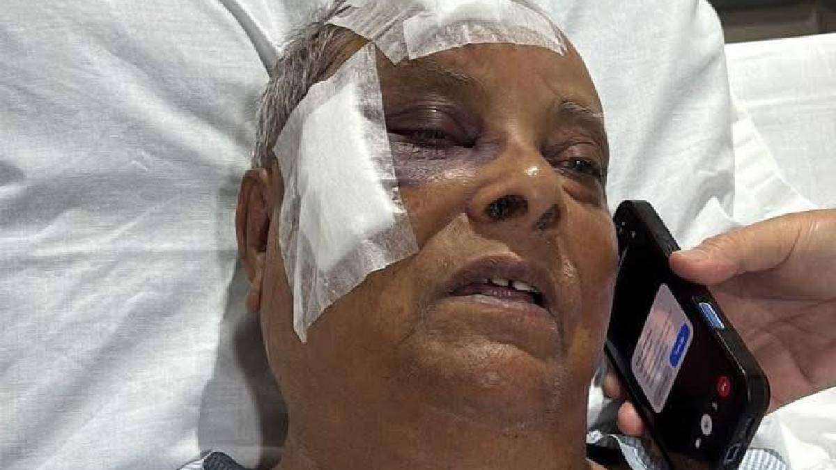 চোট পেয়ে হাসপাতালে অশোক ভট্টাচার্য, ফোন করলেন মুখ্যমন্ত্রী, দেখতে গেলেন শঙ্কর