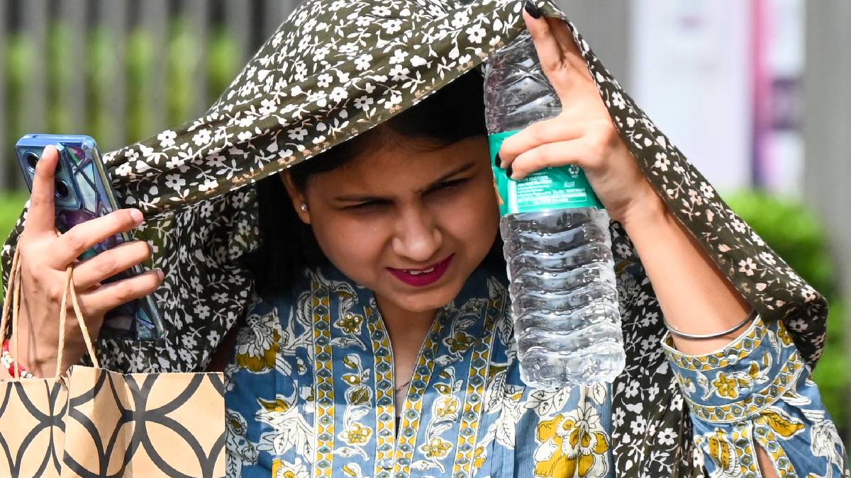 বর্ষা দোরগোড়ায়, তবু ঘরে ঢুকছে না, দাবদাহে পুড়ছে কলকাতা