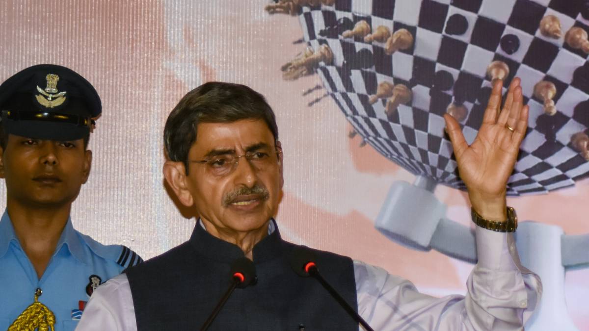 মেট্রোর জমি আটকে রাখা নিয়ে তৃণমূলকে নিশানা রাজ্যপালের