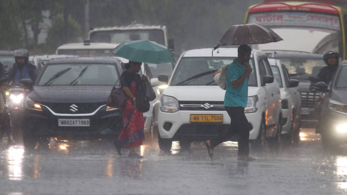 দার্জিলিং-কালিম্পঙে প্রবল বৃষ্টির পূর্বাভাস, নজর কলকাতার আবহাওয়ায়