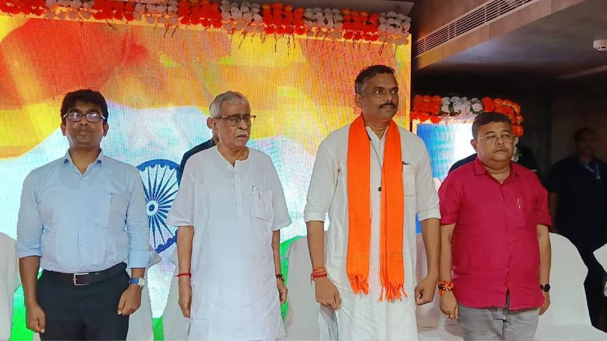 শিশির অধিকারীর উপস্থিতিতে দিব্যেন্দুকে সংবর্ধনা, দিঘার পর্যটন উন্নয়ন নিয়ে আশাবাদী হোটেল শিল্প