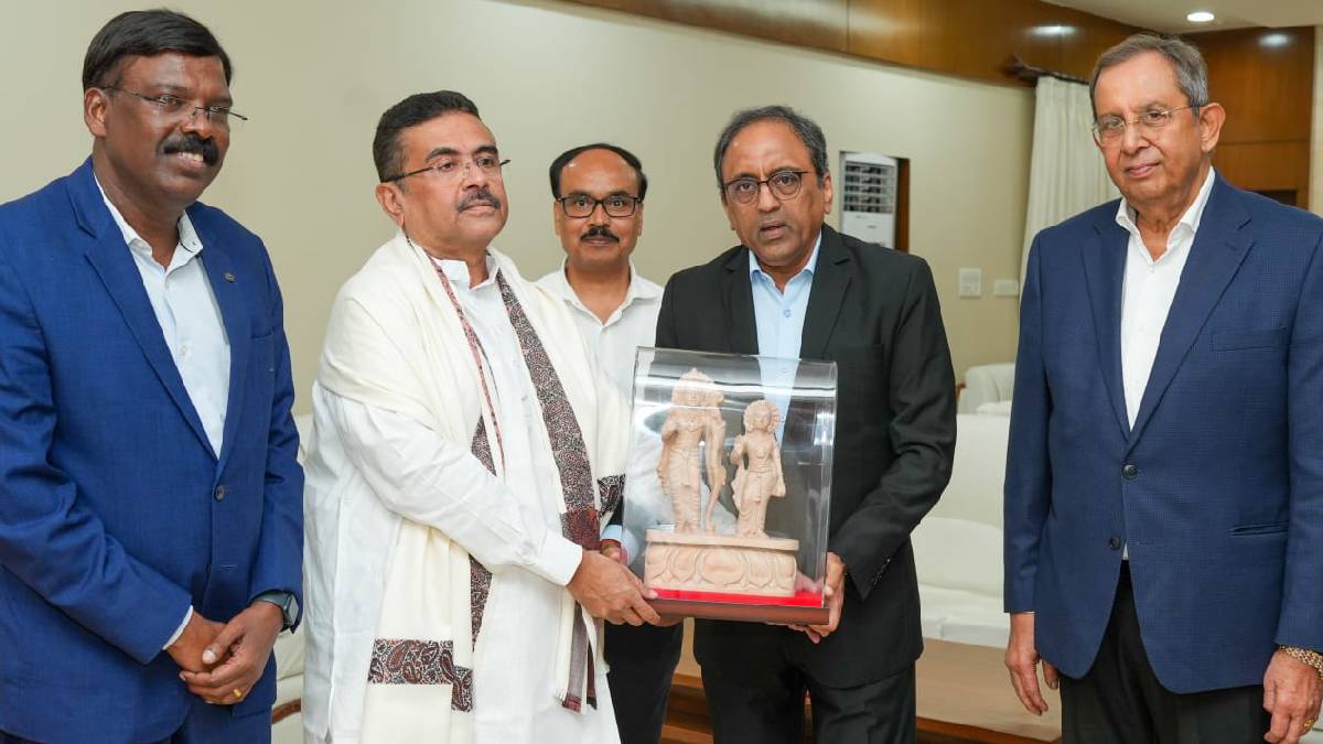 ‘শিল্পোন্নয়নের রূপরেখা নিয়ে মতবিনিময় হয়েছে’, এলঅ্যান্ডটির সঙ্গে বৈঠকের পর দাবি মুখ্যমন্ত্রীর