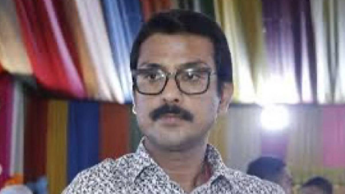 স্বরূপ বিশ্বাসের গ্রেপ্তারির পর সুরুচি সঙ্ঘে বিক্ষোভ, ভাঙচুর ও লুটপাটের অভিযোগ
