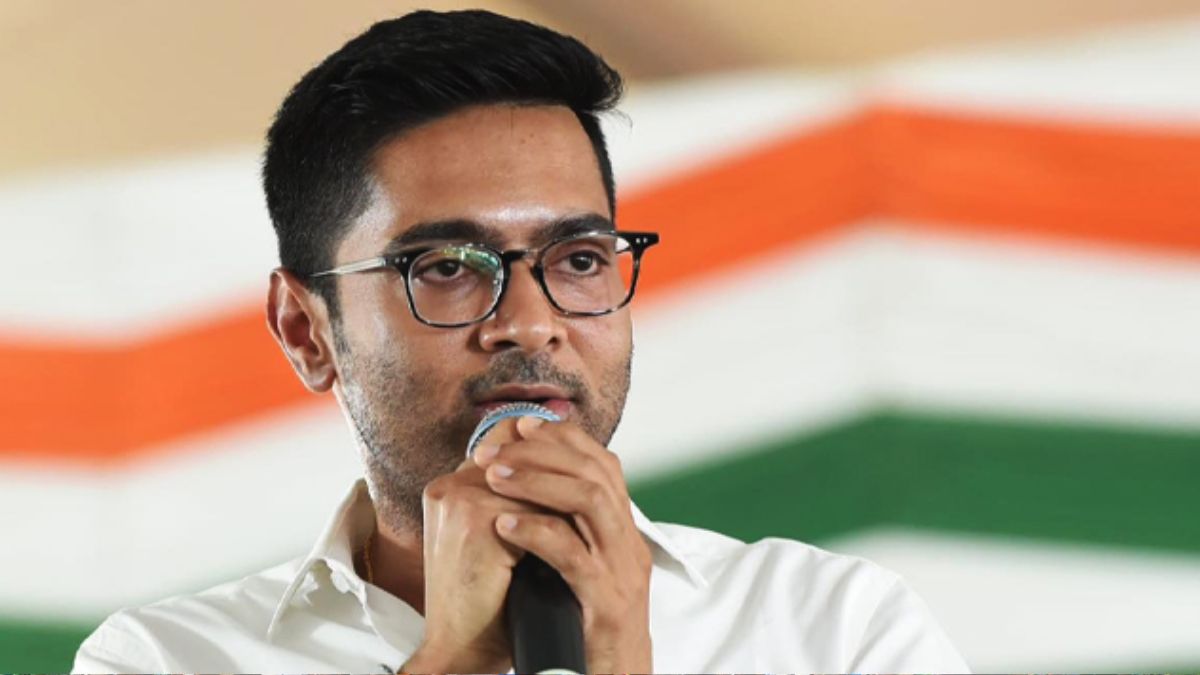 সাড়ে আট ঘন্টা পরে ভবানী ভবন ছাড়লেন অভিষেক
