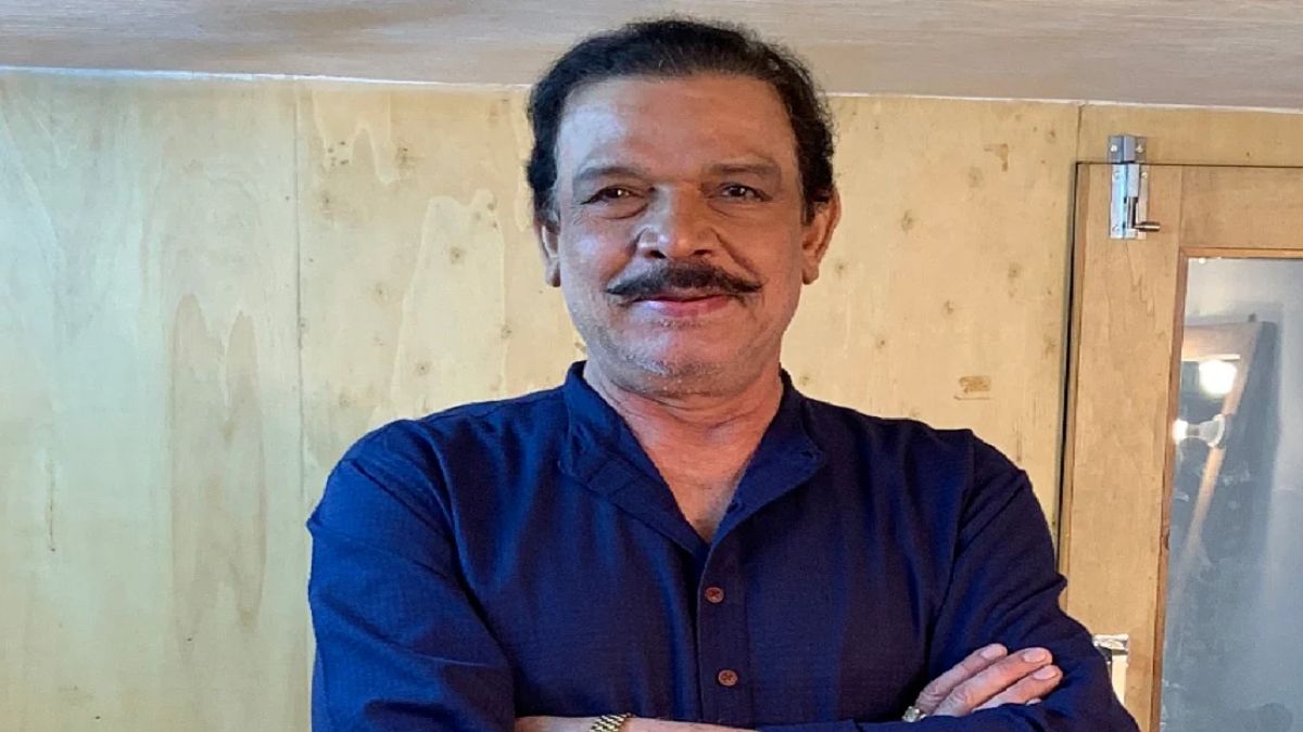 সলমনের পাশে থাকার মাশুল দিতে হচ্ছে গোবিন্দ নমদেবকে