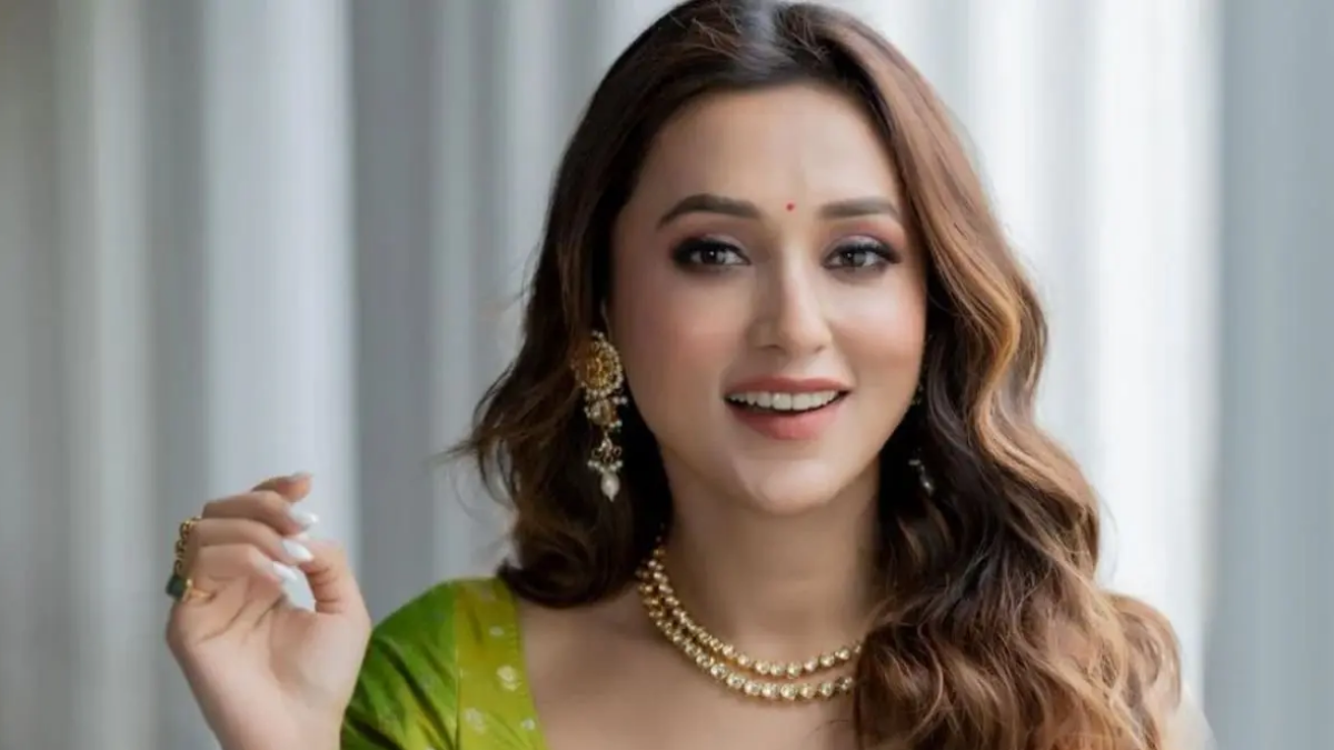 আদালতে স্বস্তি মিমি চক্রবর্তীর, FIR তদন্তে স্থগিতাদেশ বিচারপতি কৌশিক চন্দের