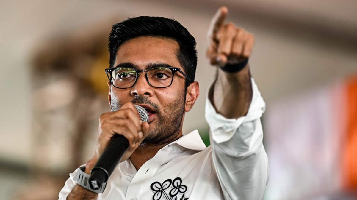 কলকাতায় এলেন অভিষেক