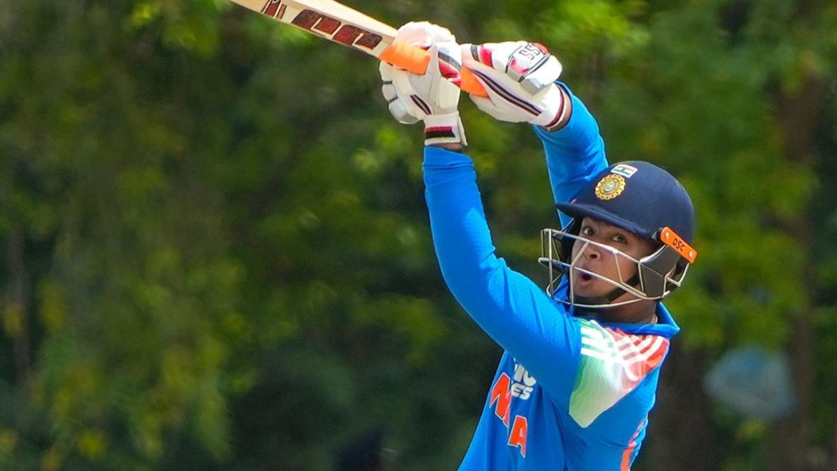 ৪৪ রানের ঝড়ে মুগ্ধ অশ্বিন, বৈভবকে ভবিষ্যতের ওয়ান ডে তারকা বলছেন মঞ্জরেকরও