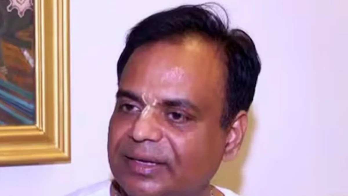 রাধারমণ দাসকে সরিয়ে দিল ইসকন