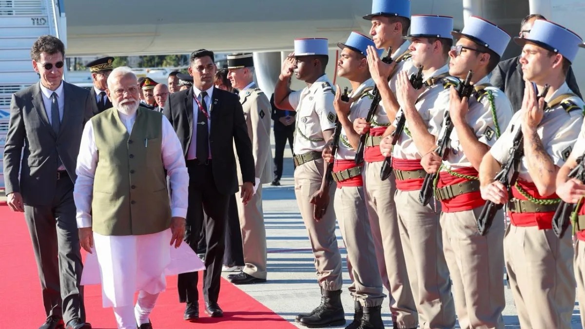 ফ্রান্স-স্লোভাকিয়া সফরে মোদী, জি-৭ বৈঠক ও একাধিক কূটনৈতিক অলোচনা