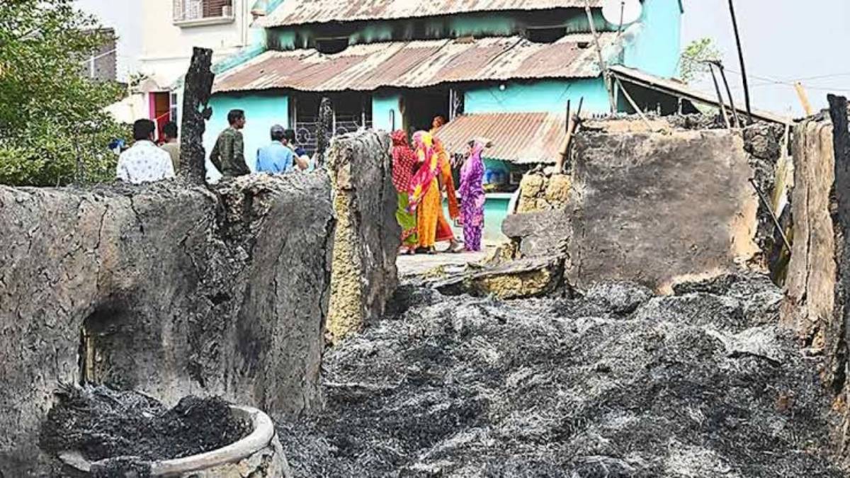 কলকাতা থেকে গ্রেপ্তার বগটুই কাণ্ডের ফেরার অভিযুক্ত