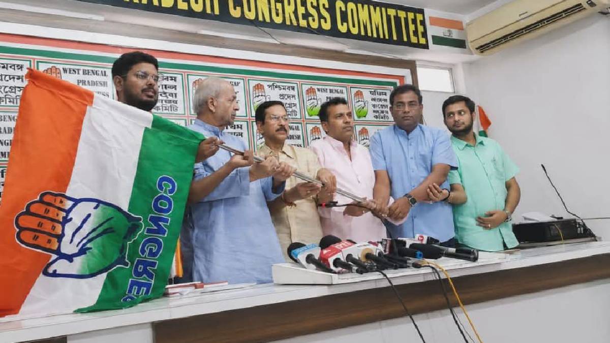 ছয় তৃণমূল নেতার কংগ্রেসে যোগ দেওয়ায় মেখলিগঞ্জ পুরসভা হাতছাড়া তৃণমূলের