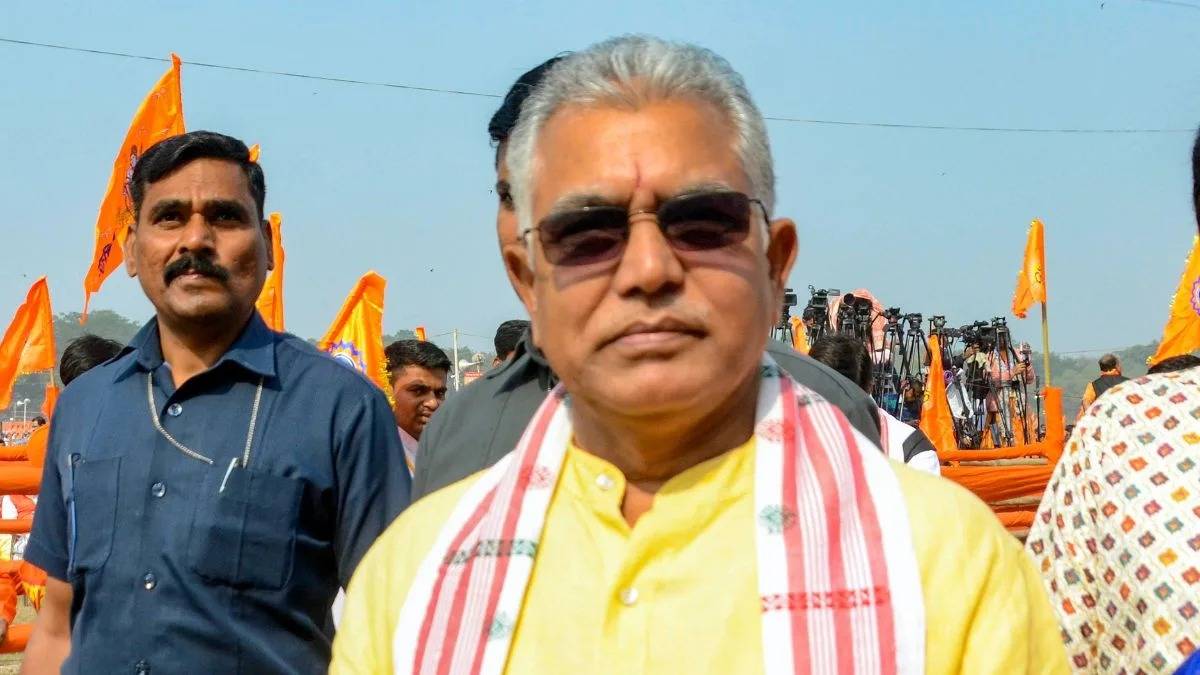তৃণমূলকে নিষিদ্ধ করার দাবি তুললেন দিলীপ ঘোষ