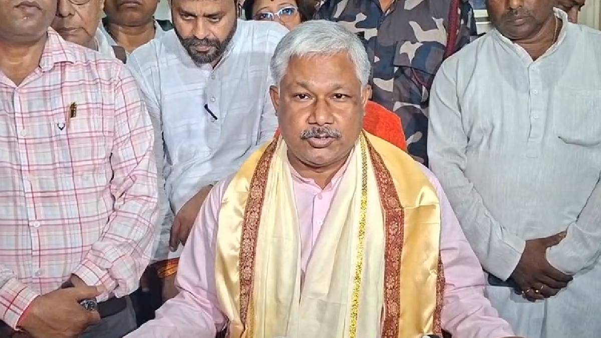 ‘মানুষের হারানো বিশ্বাস ফিরিয়ে আনাই সবচেয়ে বড় চ্যালেঞ্জ’, বার্তা স্কুল শিক্ষা মন্ত্রী দীপক বর্মণের