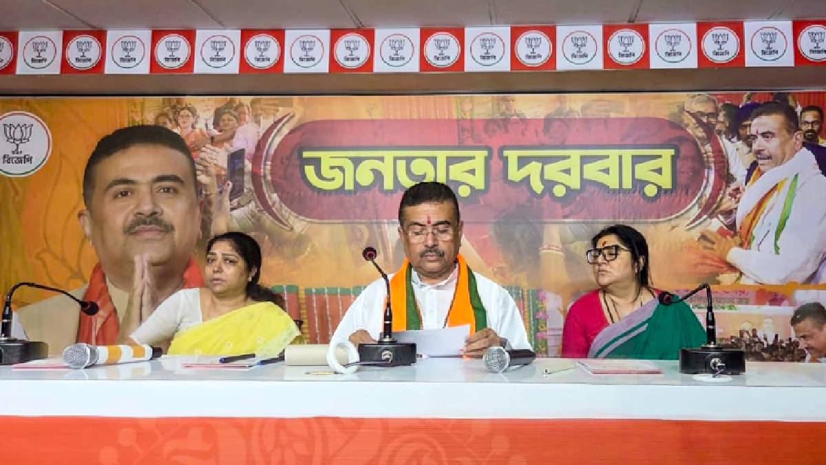 মুখ্যমন্ত্রীর ‘জনতার দরবারে’ অভিযোগ জানালেন সঙ্গীতশিল্পী ঋদ্ধি বন্দ্যোপাধ্যায়