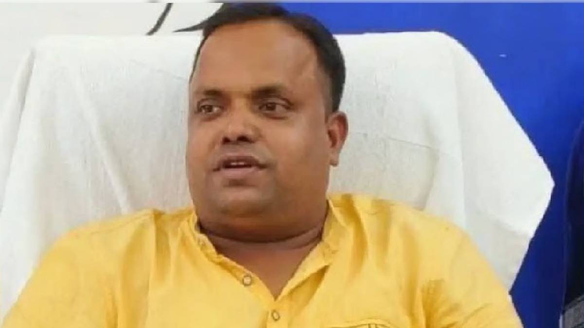 বোমা বিস্ফোরণ মামলায় গ্রেপ্তার পূর্ব মেদিনীপুর জেলা পরিষদের কর্মাধ্যক্ষ শামসুল ইসলাম