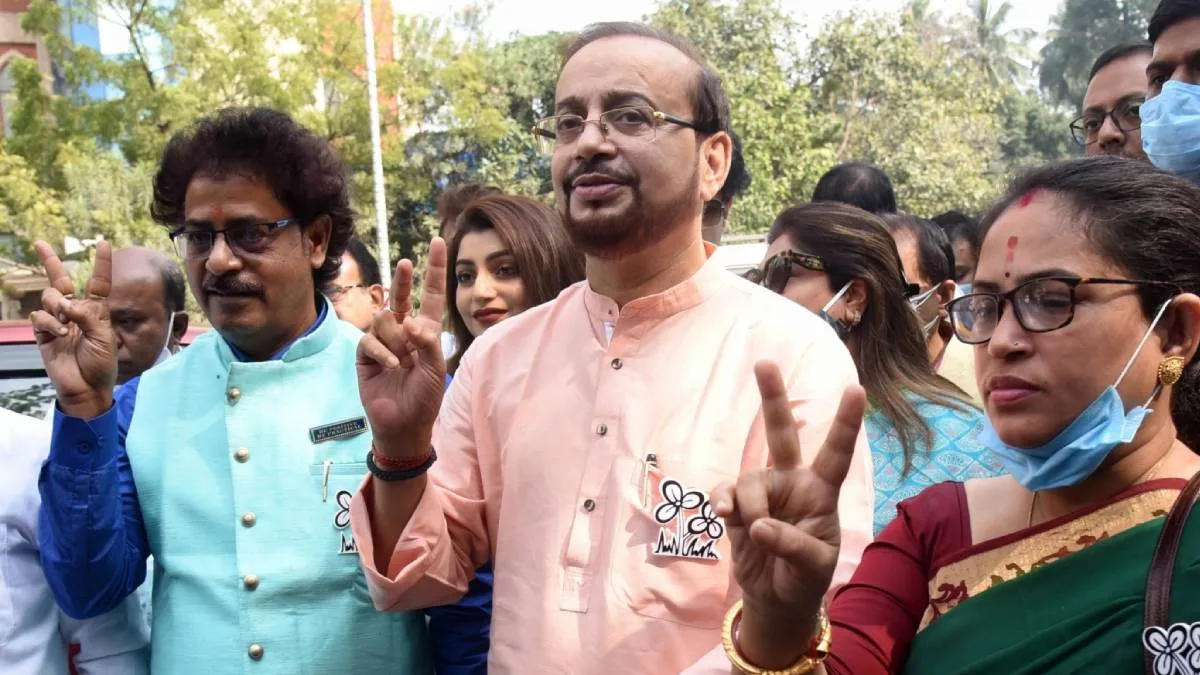 গ্রেপ্তারি এড়াতে আগাম জামিনের আবেদন অতীন ঘোষের