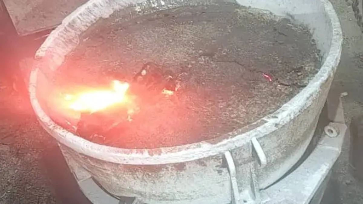 দুর্গাপুরে ইস্পাত কারখানায় পুড়ে মৃত্যু এক শ্রমিকের, বিক্ষোভে সামিল অন্যান্য শ্রমিকরা