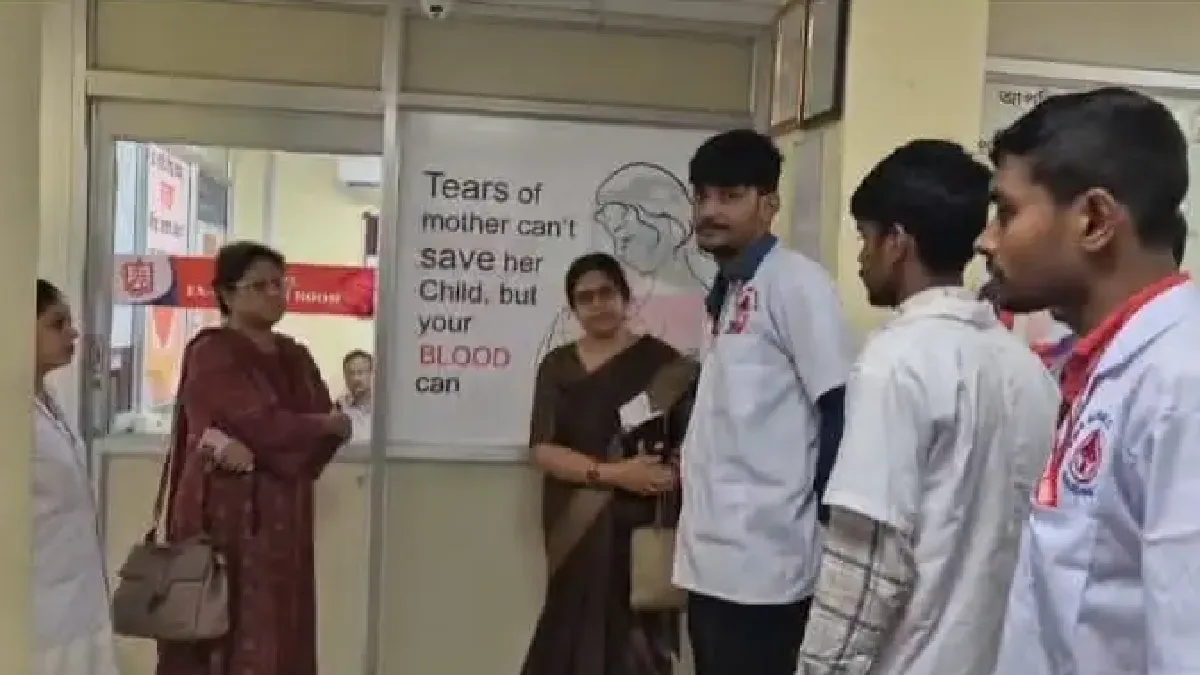 দুর্গাপুরে বেসরকারি হাসপাতালের ব্লাড ব্যাঙ্কে স্বাস্থ্য দপ্তরের অভিযান, খতিয়ে দেখা হচ্ছে নথিপত্র
