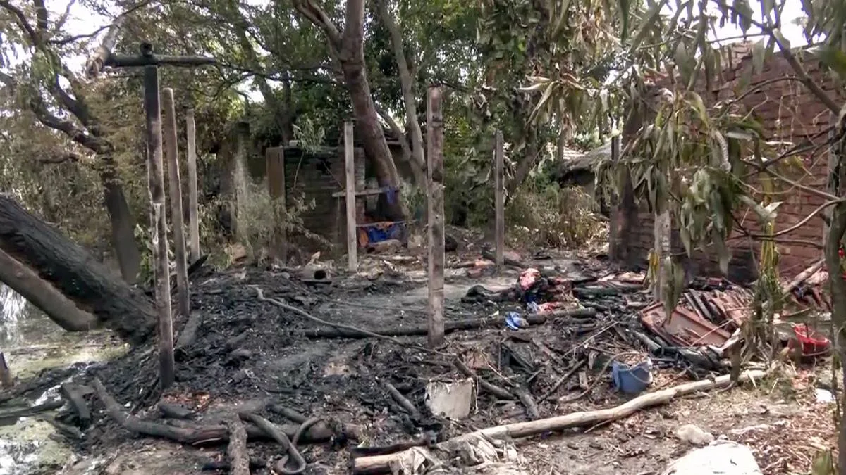 হলদিয়া পেট্রোকেমিক্যালসে ন্যাপথা পাইপলাইনে ভয়াবহ আগুন, আহত ২২, মৃত ১