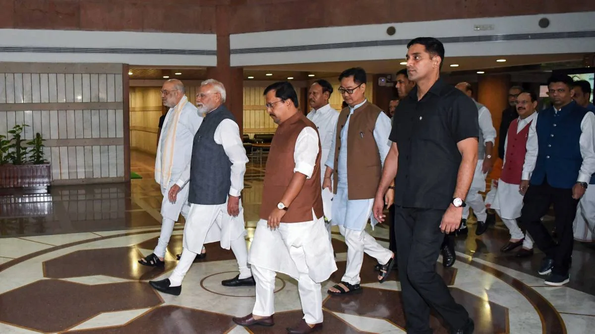 প্রশ্ন ফাঁস নিয়ে প্রথমবার মুখ খুললেন প্রধানমন্ত্রী, নিশানায় উস্কানিদাতার