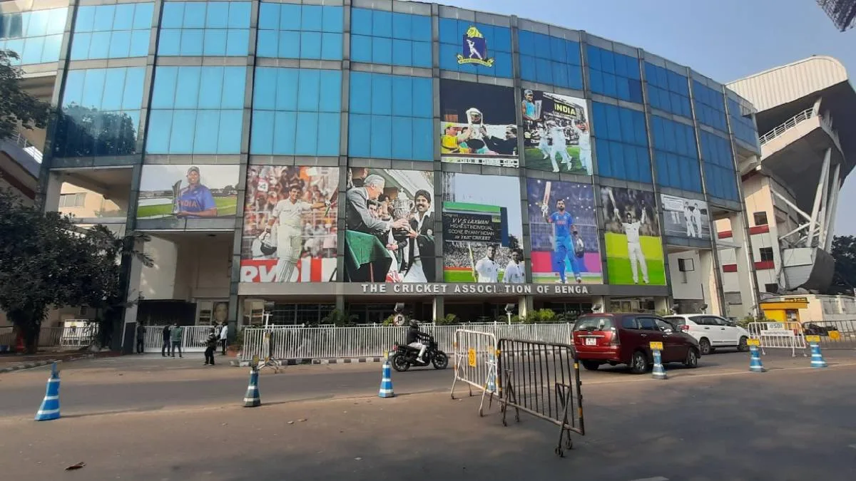 সিএবি-র বিশেষ সভা নিয়ে অভিযোগের পাল্টা চিঠি, আজ বিকেলে ঝড় উঠতে পারে ইডেনে