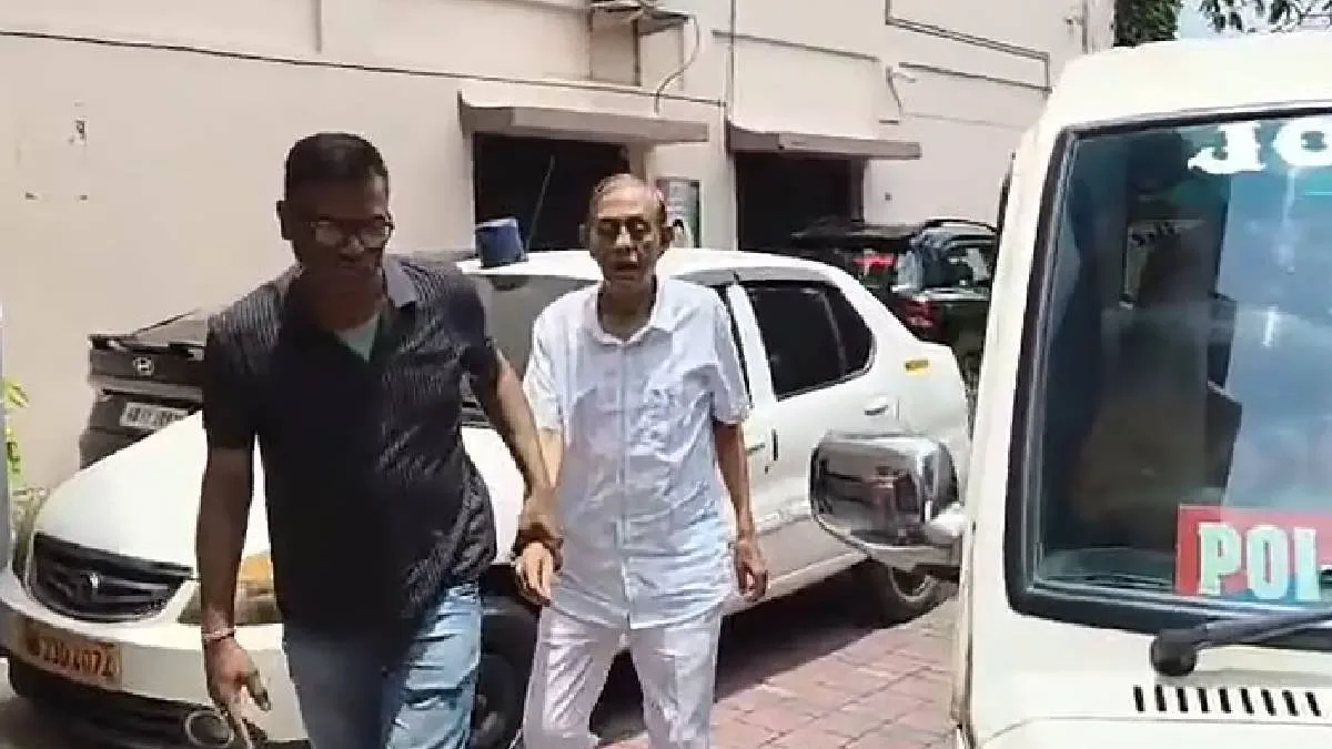 নৈহাটি পুরসভার প্রাক্তন চেয়ারম্যান গ্রেপ্তার, কোন অভিযোগে জেলে যেতে হলো?