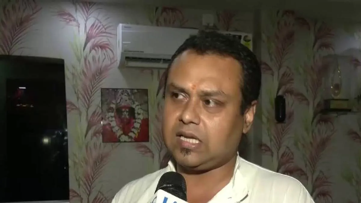 কৌস্তভ বাগচীর বাড়ির সামনে দুষ্কৃতী তাণ্ডব, প্রাণনাশের আশঙ্কায় বিধায়ক