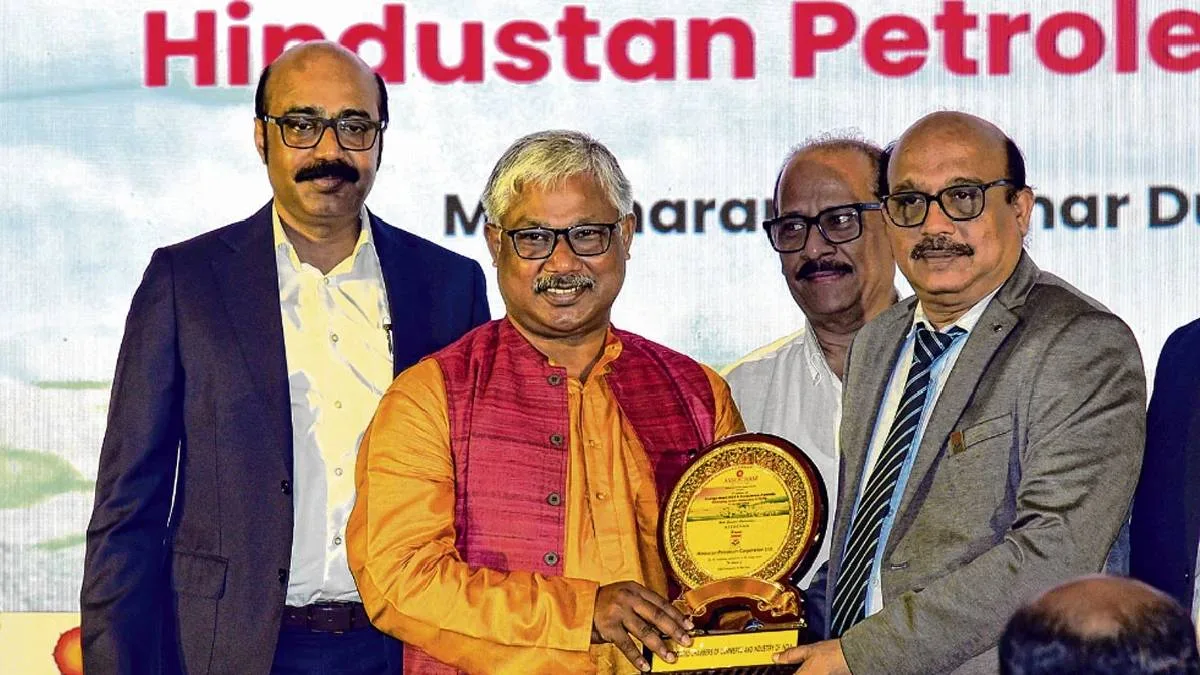 সরকারি স্কুলের ছাদে সোলার প্যানেল বসানোর পরিকল্পনা, শিল্পসংস্থার সাহায্য চাইল রাজ্য