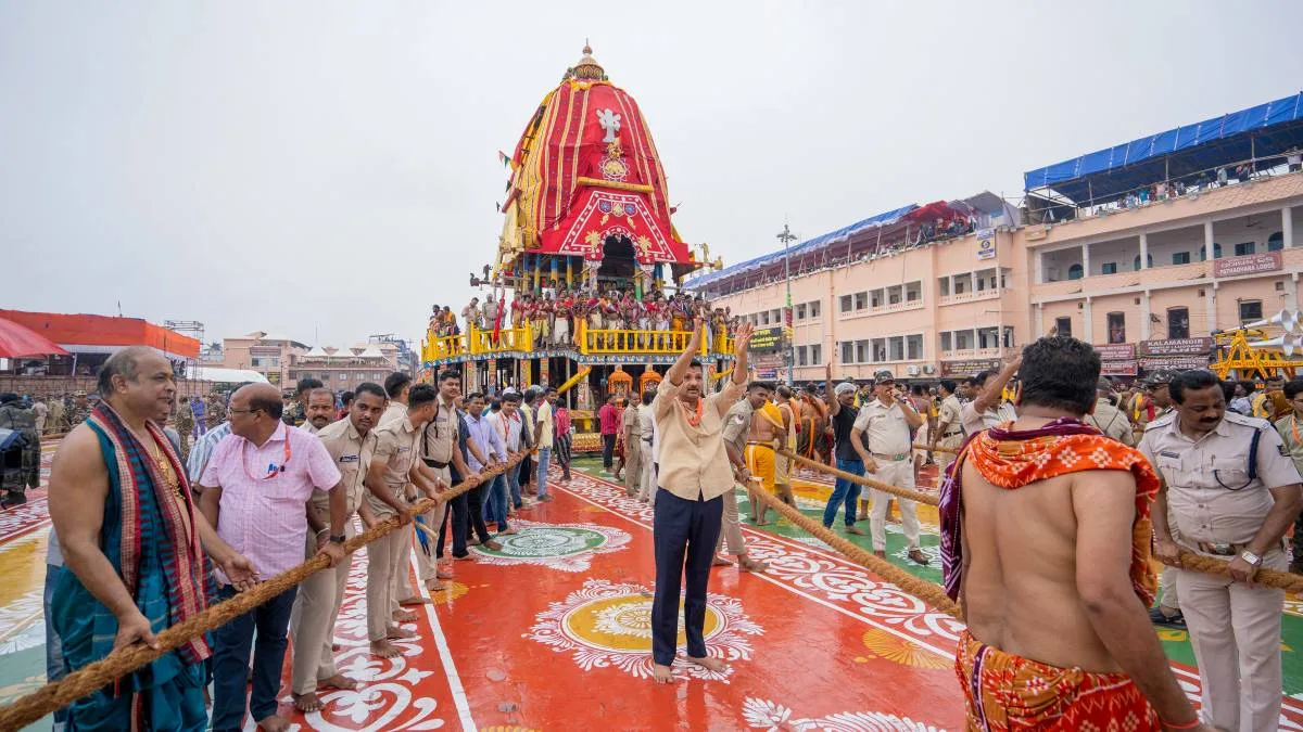 বাংলাজুড়েই রথের ঐতিহ্য, কোথাও রঘুনাথ, কোথাও মদনমোহন, কোথাও আবার ‘ভাণ্ডার লুট’