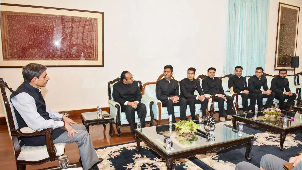 রাজ্যপালের নামে ভুয়ো ফোন! সাইবার থানায় অভিযোগ, তদন্ত শুরু