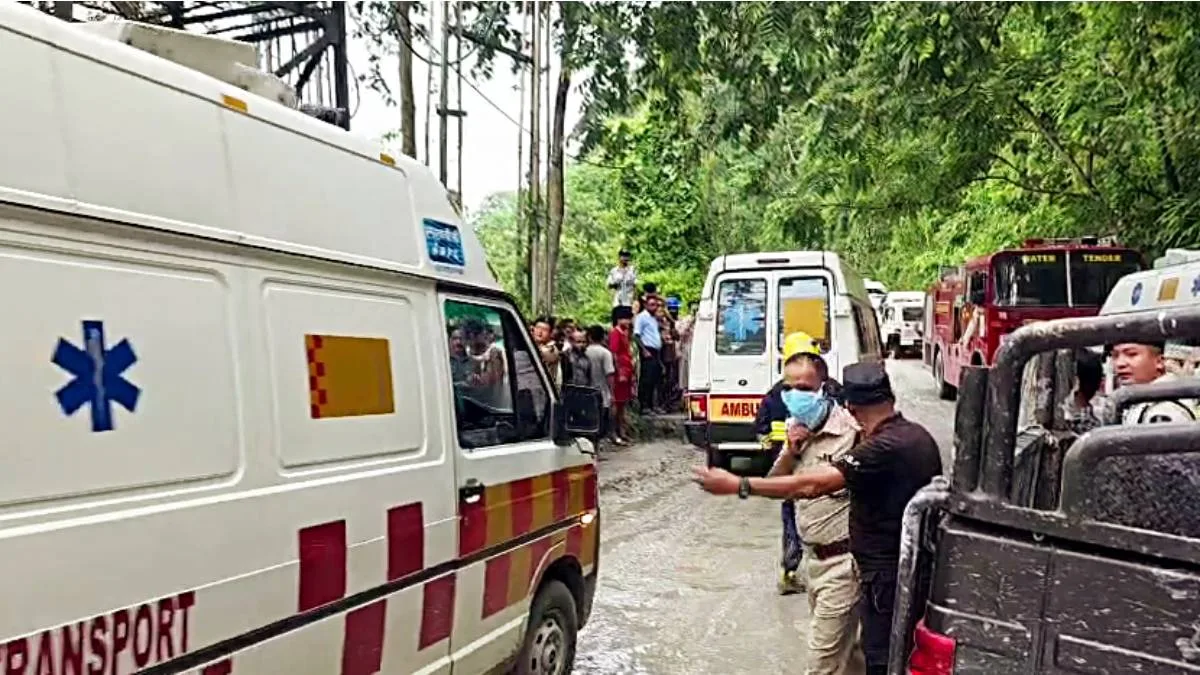 সিকিমে ভূমিধসে টানেলে আটকে মৃত কমপক্ষে ৮ শ্রমিক