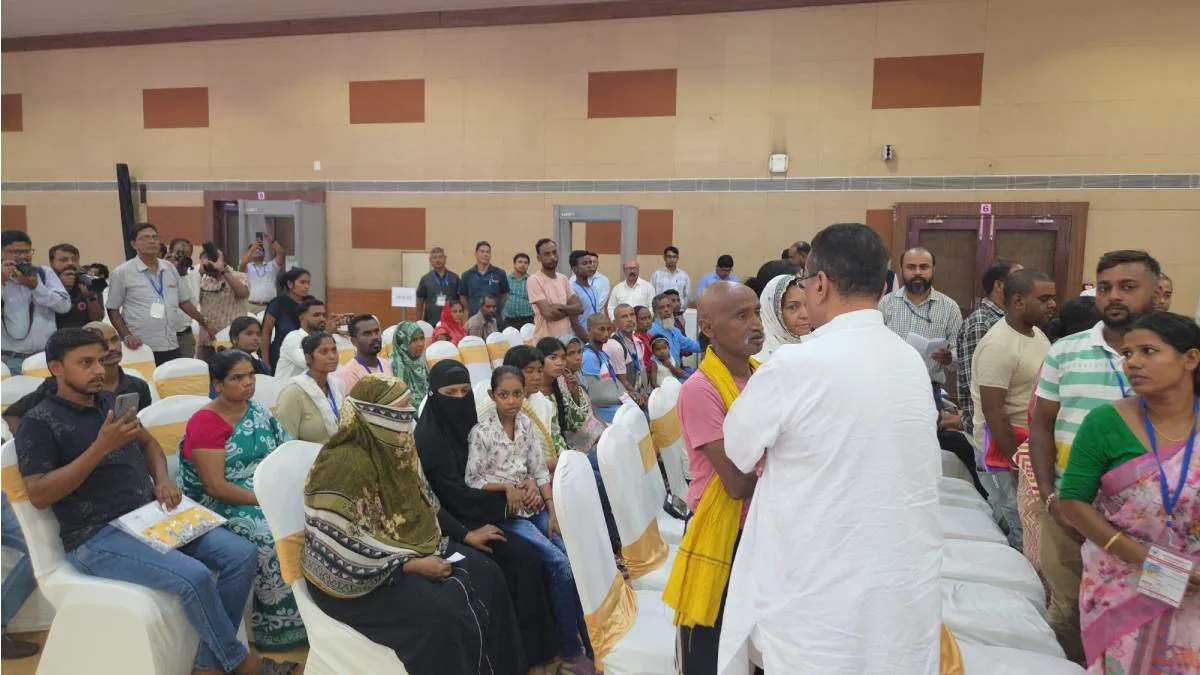 তারাতলা ঘটনায় ক্ষতিগ্রস্ত পরিবারদের পাশে দাঁড়ালেন মুখ্যমন্ত্রী শুভেন্দু অধিকারী