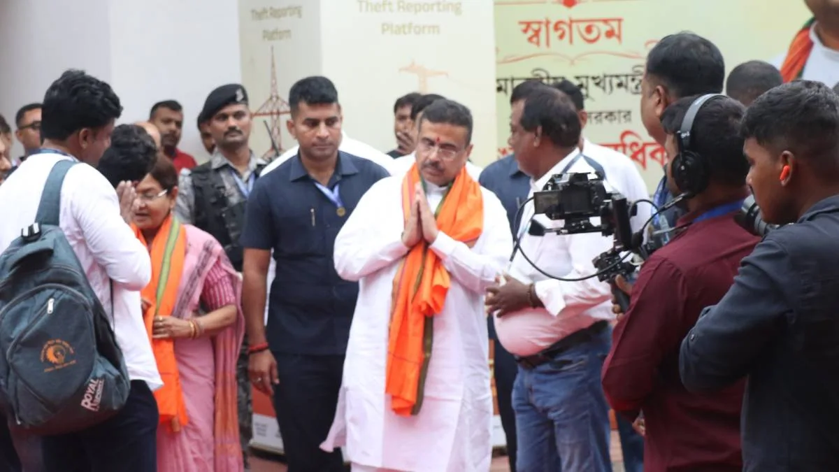 ‘বিদ্যুৎ প্রহরী’ অ্যাপেই বিদ্যুৎ চুরির বিরুদ্ধে বড় অভিযান, জিরো টলারেন্সের বার্তা মুখ্যমন্ত্রীর