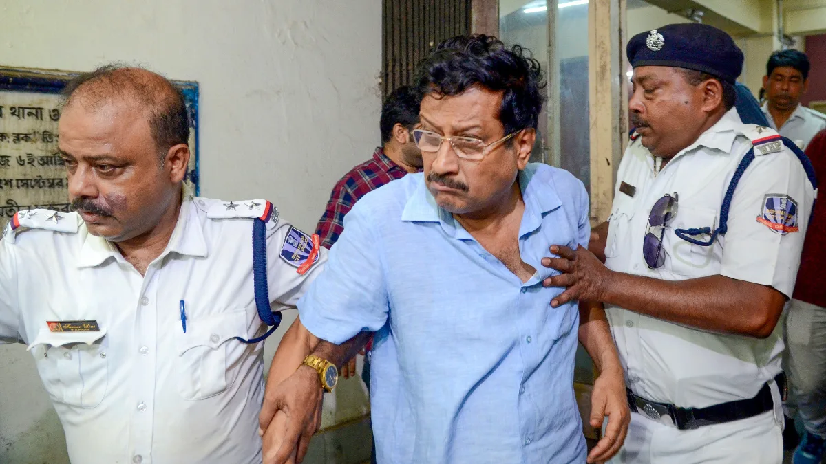 সব্যসাচীর বান্ধবী! এই তকমায় ক্ষুব্ধ সেই টিনা