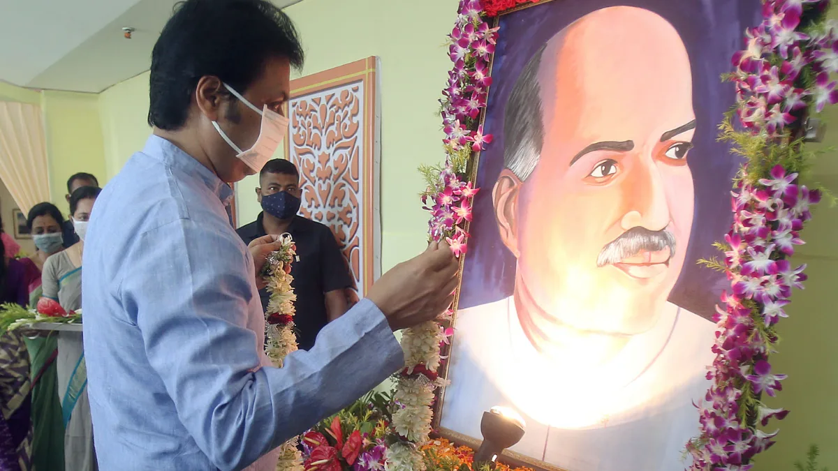 ৩৭০ ধারার বিরোধিতা করার ফলে শহীদ হয়েছিলেন শ্যামাপ্রসাদ মুখার্জী