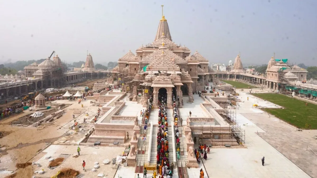 অযোধ্যা: ভক্তির আলোয় স্বচ্ছতার দাবি