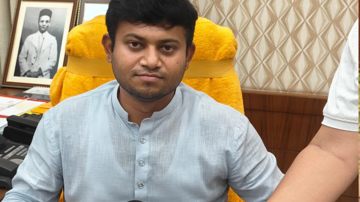 দৈনিক স্টেটসম্যানের সঙ্গে সাক্ষাৎকারে আইনমন্ত্রী বিরাজ বিশ্বাস