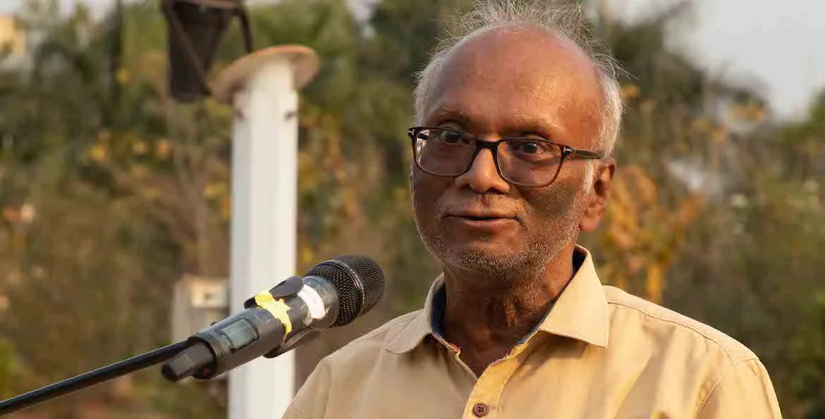 বাঙালি বিজ্ঞানী দীপক ধরের নাম স্টিফেন হকিংয়ের পাশেই, বালির স্তূপের রহস্য সমাধান করেই বিশ্বজয়