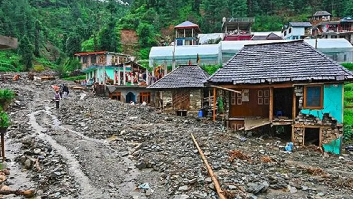 ভারী বৃষ্টি-ধসে বিপর্যস্ত হিমাচল প্রদেশ, মৃত ৭০, ক্ষয়ক্ষতি ৯১০ কোটি টাকারও বেশি