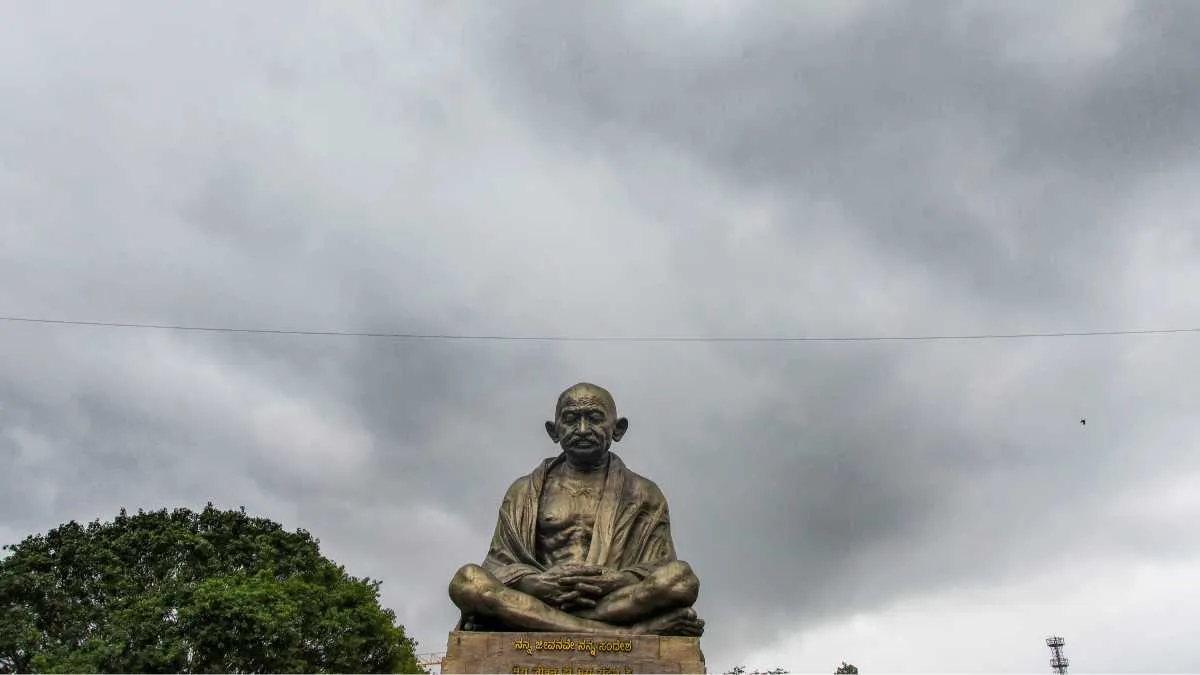মহাত্মা গান্ধীর হাতে লেখা ৬৮৮টি চিঠি ও বার্তা: ইতিহাসের অমূল্য দলিল