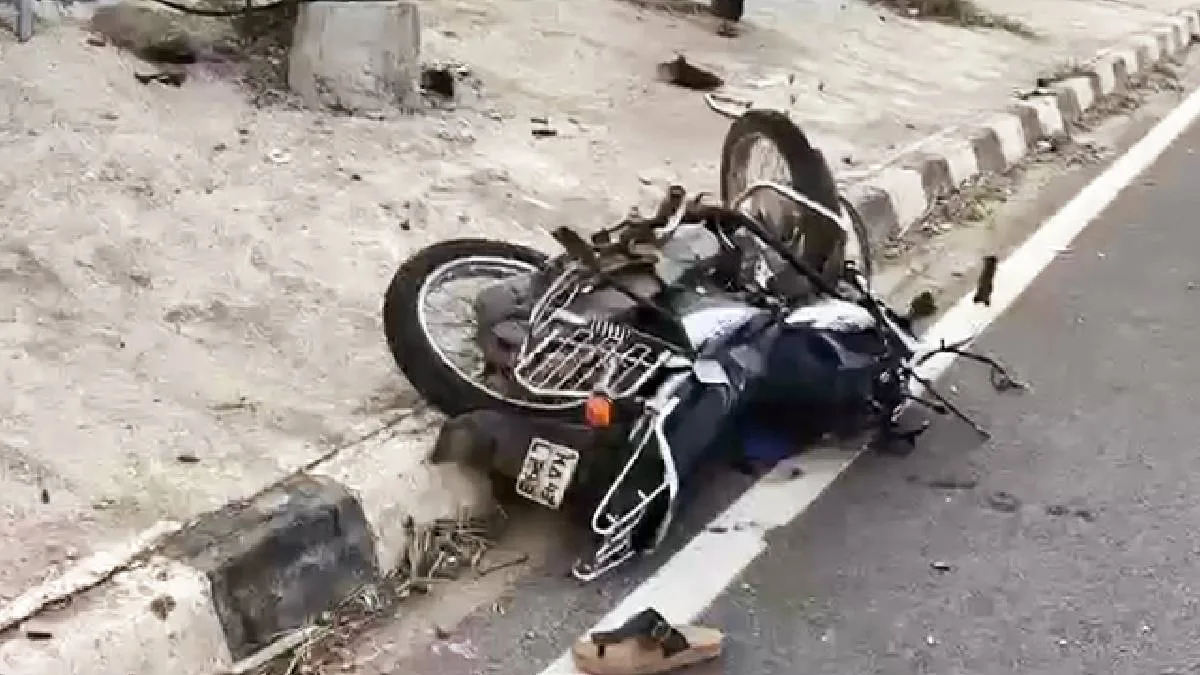 বরাহনগরে মর্মান্তিক পথ দুর্ঘটনা, প্রাণ গেল দুই স্কুলপড়ুয়ার, হাসপাতালে আশঙ্কাজনক বাবা