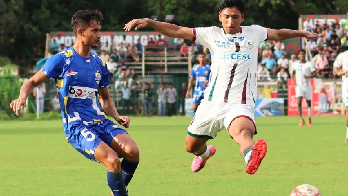 কলকাতা লিগে টানা দ্বিতীয় হার, পিছিয়ে পড়ল মোহনবাগান, জয়ের ধারা অব্যহত ভবানীপুরের