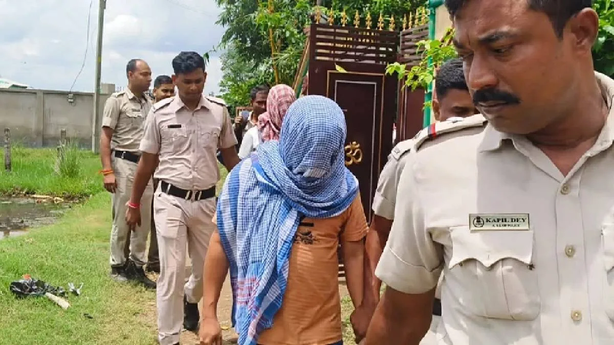 টুলু ঘনিষ্ঠের ডেরা থেকে গ্রেপ্তার তিন, সোনাঝুড়িতে বীরভূম জেলা পুলিশের হানা
