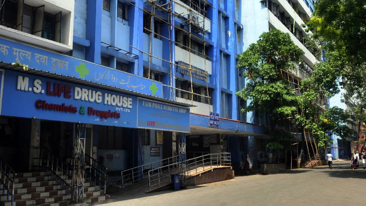 নার্সের রহস্যজনক মৃত্যু এনআরএস হাসপাতালে, শৌচালয় থেকে মিলল দেহ