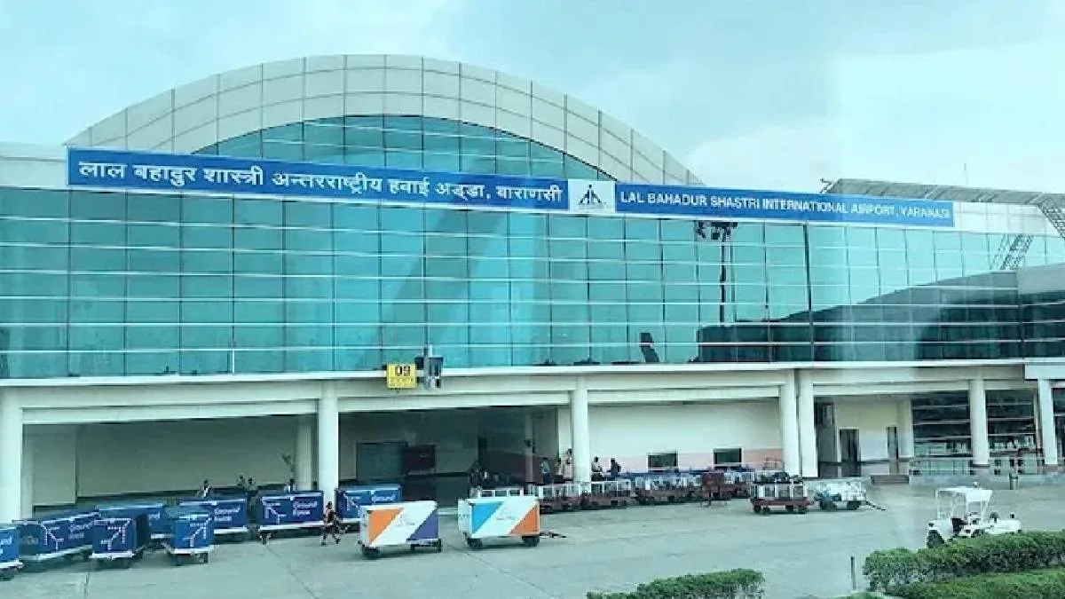 বারাণসী বিমানবন্দরে নিরাপত্তা বেষ্টনীর মধ্যে চলল গুলি, জখম শিশু-সহ চার