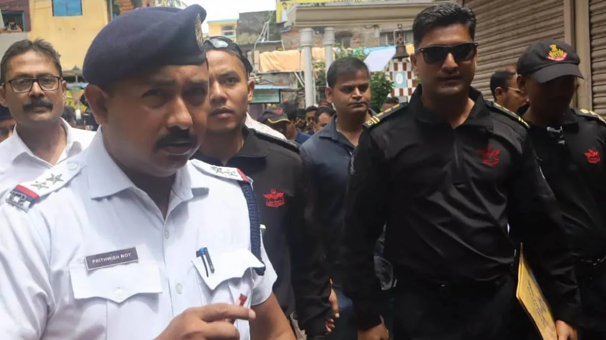 কালীঘাট মন্দির ঘিরে ফেলল এনএসজি, জঙ্গি হামলা ঠেকাতে নিশ্ছিদ্র নিরাপত্তা বলয়