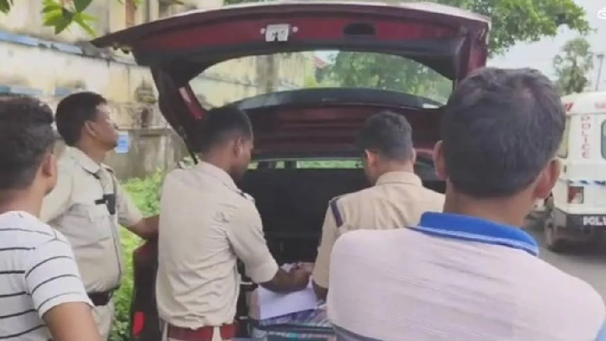বোলপুরে উদ্ধার বিপুল পরিমাণ নগদ-বিদেশি মুদ্রা, তল্লাশি চালাতেই পুলিশের চোখ কপালে